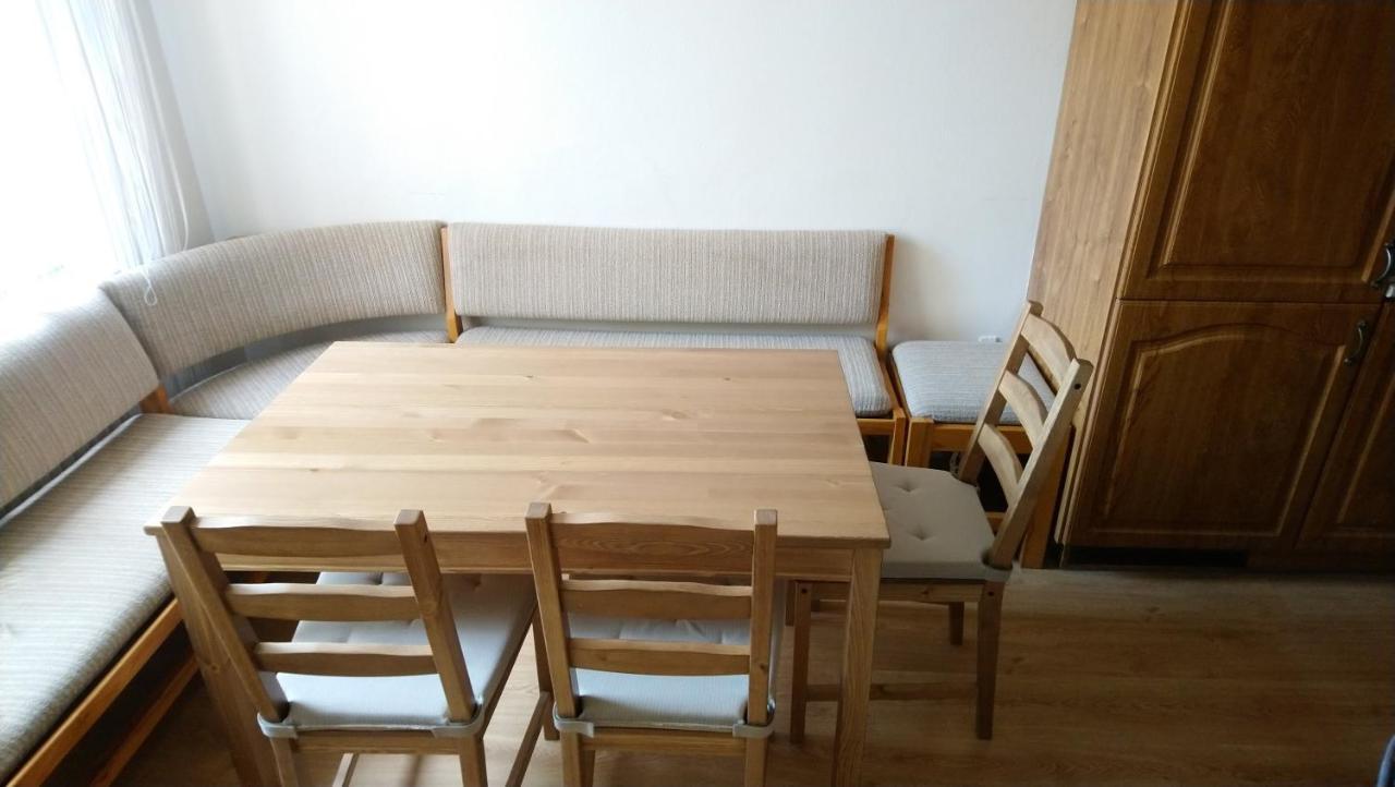 Ubytovani Na Spaciru Mikulov Esterno foto